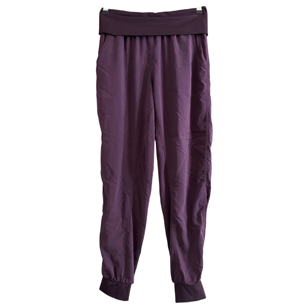 Under Armour UA Women's Purple Semi-Fitted Joggers Size Small S